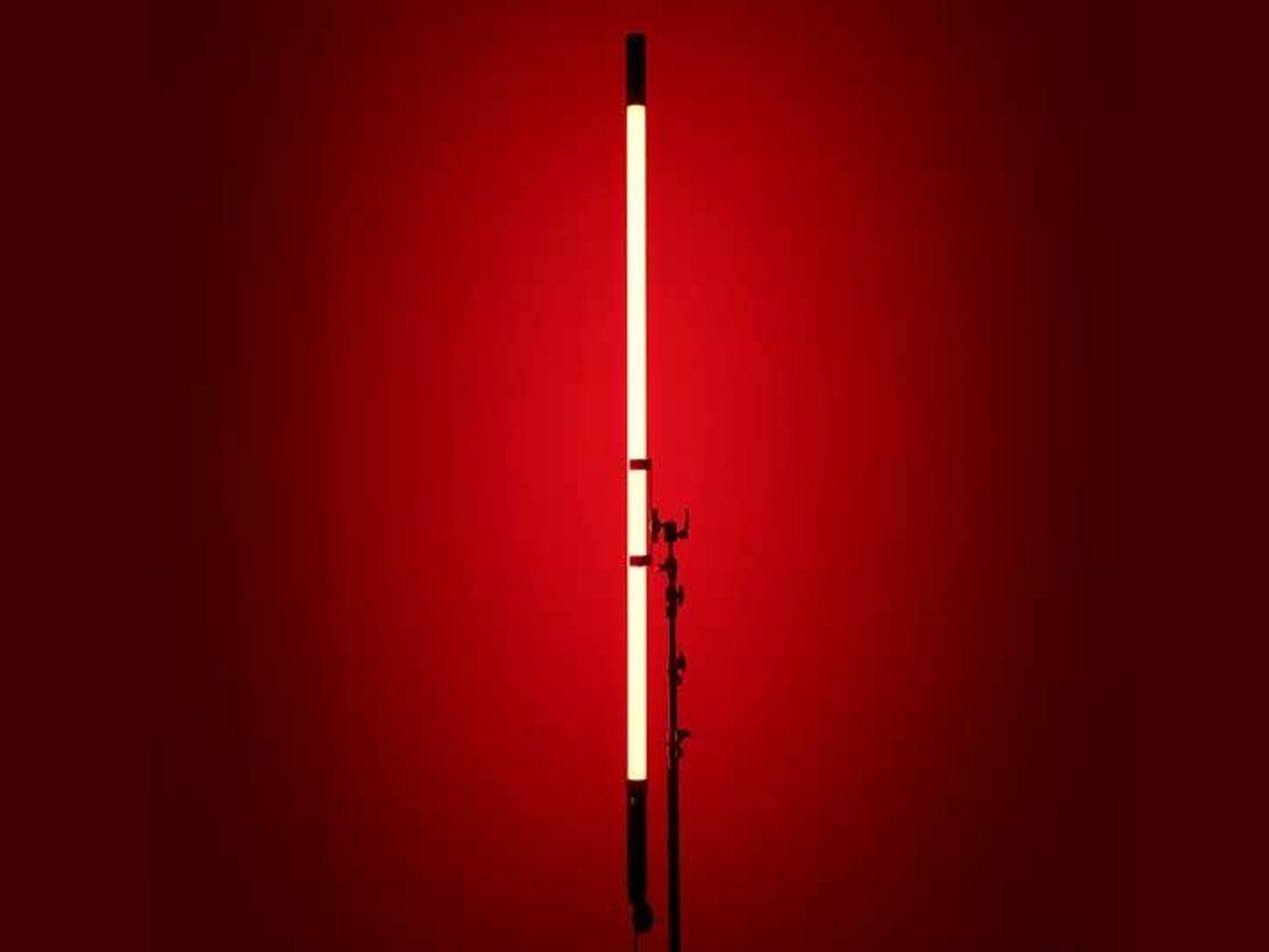 LS HS-T4X 4Ft RBGW Tube Light