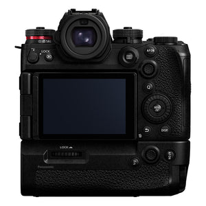 Panasonic Lumix S1R II + 24-105mm f/4 Lens Kit"